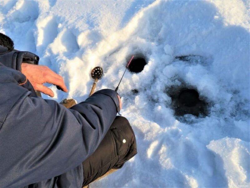 rovaniemi-winter-ice-fishing-tour