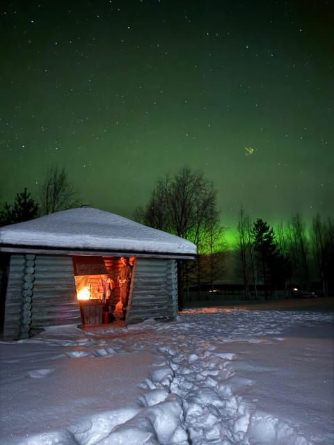 rovanieminorthern-lights-hunt-in-lapland-wilderness