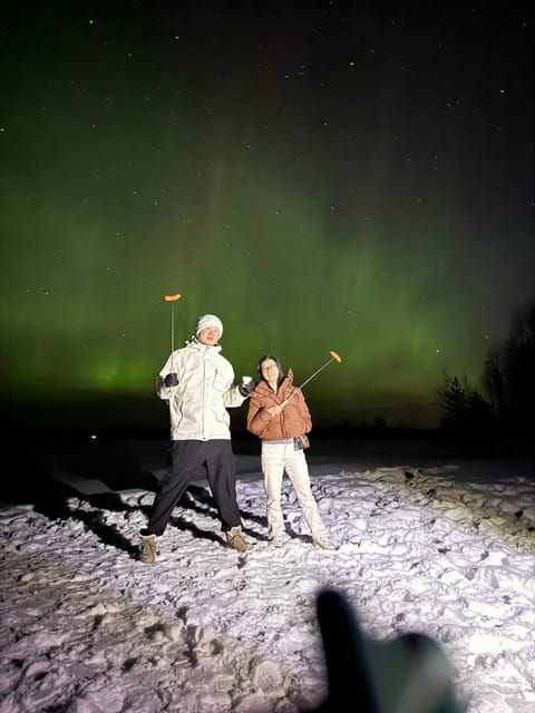 rovanieminorthern-lights-hunt-in-lapland-wilderness