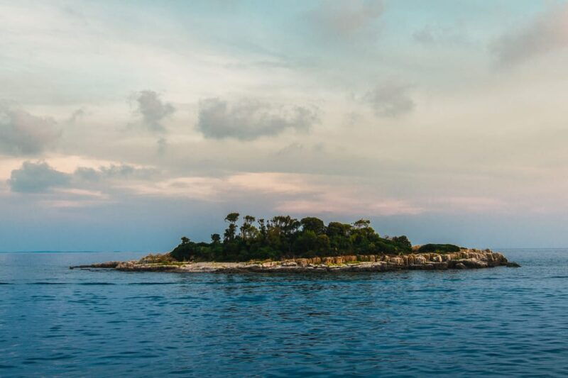 rovinj-half-day-cruise-swim-stops-drinks-brunch-included