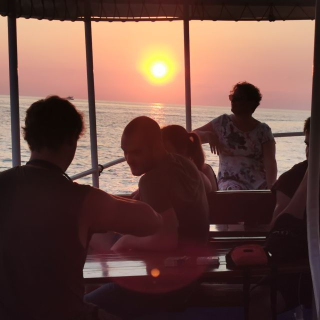 rovinj-sunset-boat-trip-with-dolphin-watching