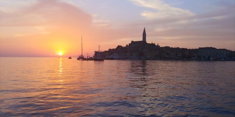 rovinj-sunset-boat-trip-with-dolphin-watching