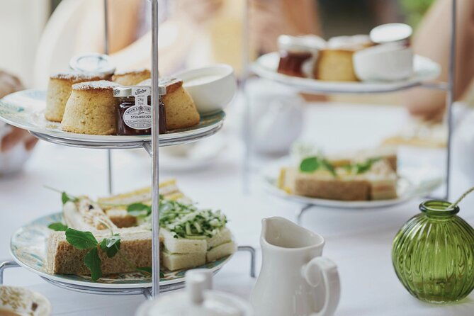royal-afternoon-tea-walk-at-kensington-palace