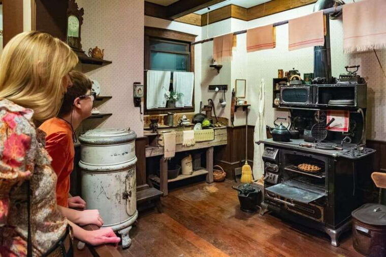 royal-b-c-museum-in-victoria-full-day-admission-ticket