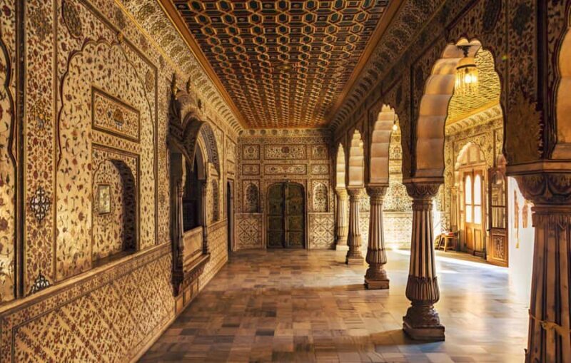 Royal Bikaner: Guided Full-Day City Tour with Hotel Pickup - Prachina Museum: A Glimpse into Bikaner’s Culture