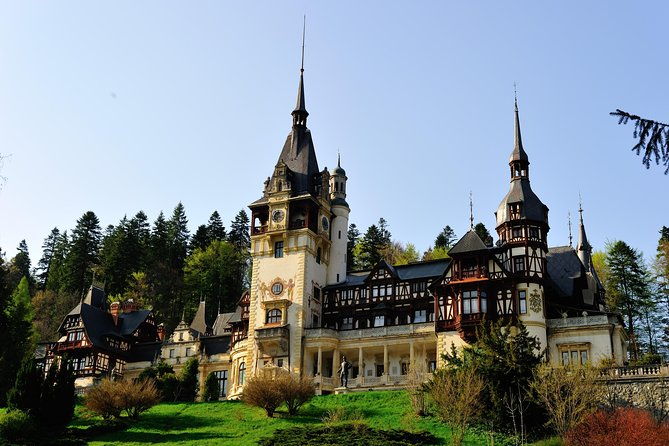 royal-delights-sinaia-with-peles-palace-and-gardens-day-trip-from-bucharest