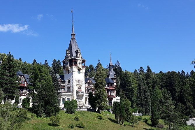 royal-delights-sinaia-with-peles-palace-and-gardens-day-trip-from-bucharest