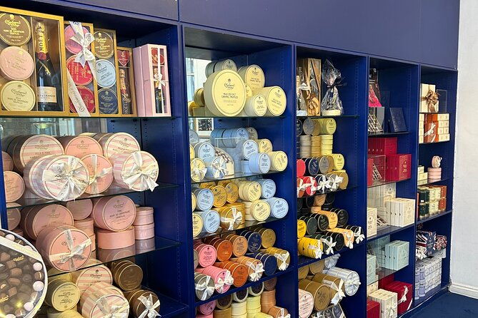 royal-english-walking-food-tour-with-london-food-tours