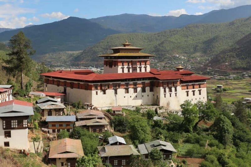 Royal Heritage & Modern Bhutan Tour  5 Days / 4 Nights - Exploring Bhutan’s Royal Heritage & Modern Culture in 5 Days