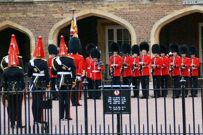 royal-london-and-changing-of-guard-very-small-group-tour