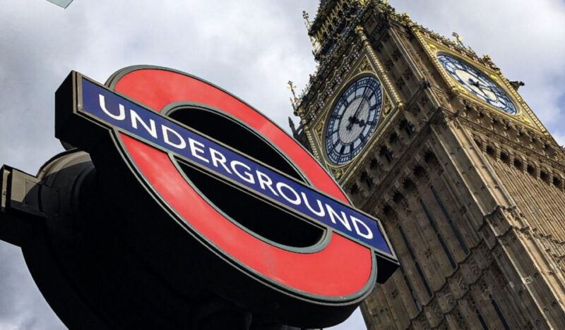 royal-london-from-saxons-to-tudors-stuarts-walking-tour