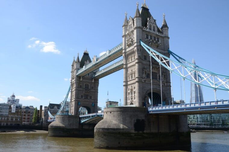 royal-london-private-full-day-sightseeing-tour-by-black-taxi