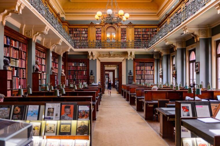 royal-london-private-tour-with-skip-the-line-queens-gallery