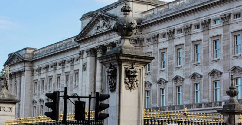 Royal London: Tudors & Stuarts Walking Tour - How the Experience Feels