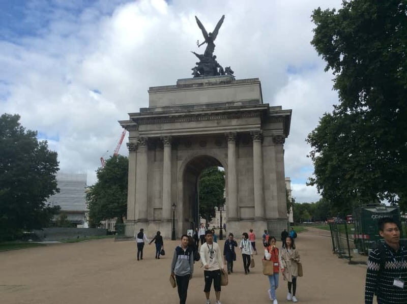 Royal London Walking Tour - The Experience and Practical Tips