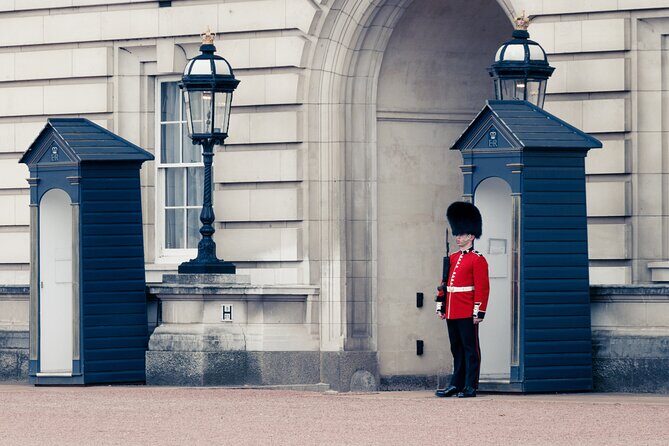 Royal London Walking Tour with High Tea at Kensington Palace - FAQs