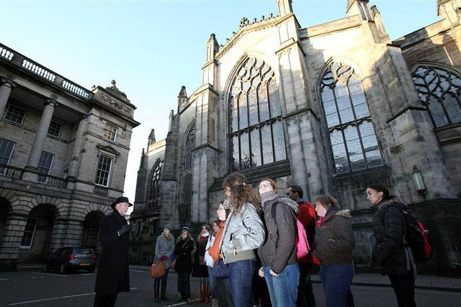 royal-mile-small-group-walking-tour-optional-edinburgh-castle