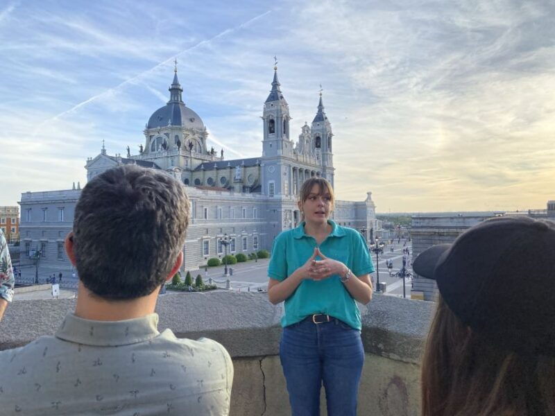 royal-palace-and-cathedral-of-almudena-madrid-guided-tour