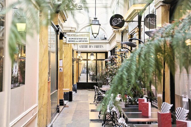 royal-palace-covered-passages-audioguided-tour