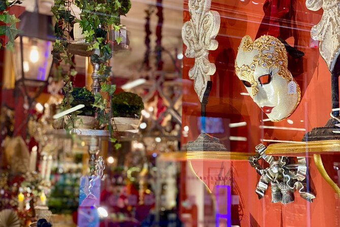 royal-palace-covered-passages-audioguided-tour