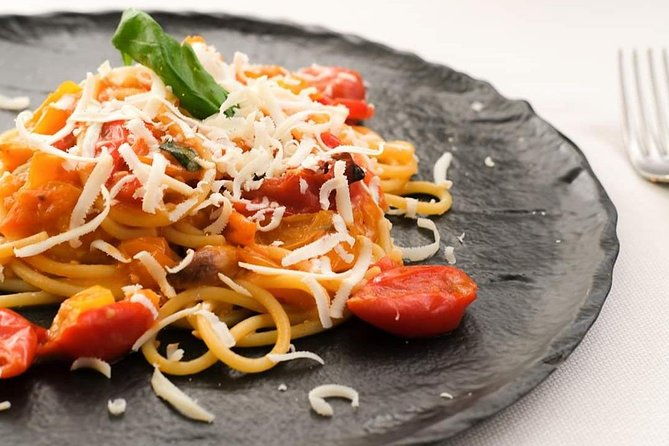 royal-palace-of-caserta-tour-and-cantina-del-vesuvio-winery