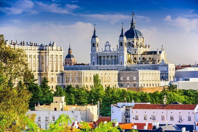 royal-palace-of-madrid-and-almudena-cathedral-afternoon-tour