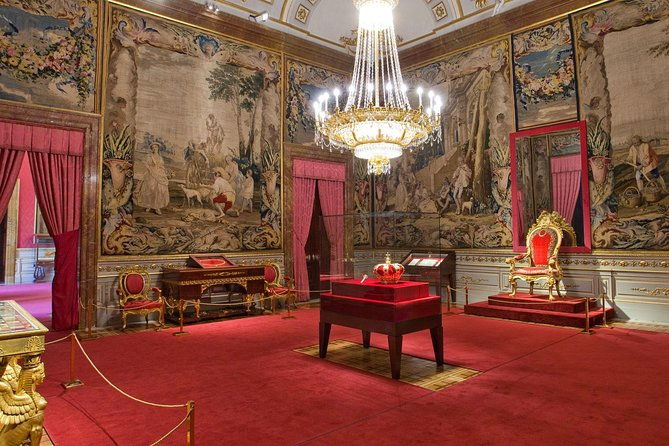 royal-palace-of-madrid-early-entrance-tour-skip-the-line-ticket