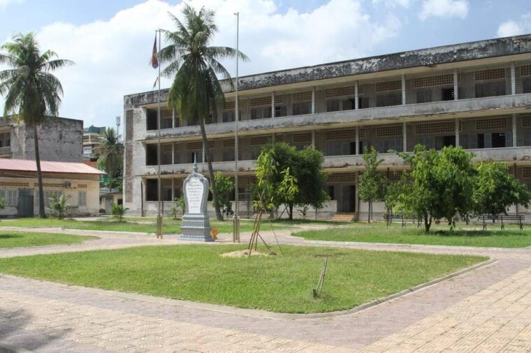 royal-palace-s-21-genocide-national-museum-killing-field