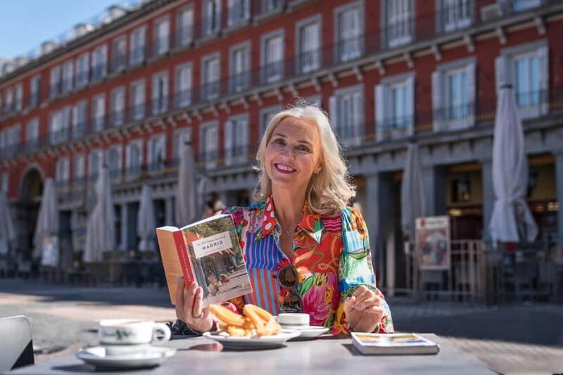 Royal Palace, Sol & Plaza Mayor Professional Photoshoot - Exploring the Madrid Experience in Detail