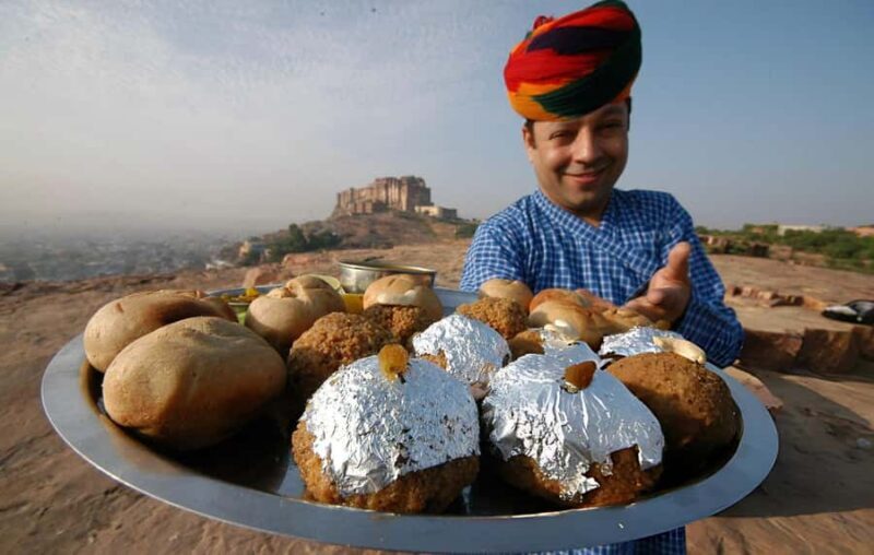 Royal Rajasthani Thali & Family Cooking Class in Udaipur - Key Points