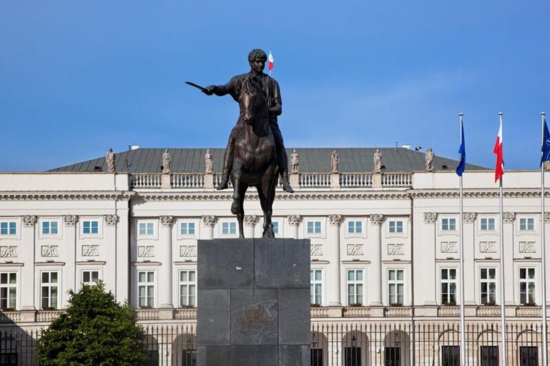 ROYAL ROUTE & COMMUNIST WARSAW walking tour in English - FAQs
