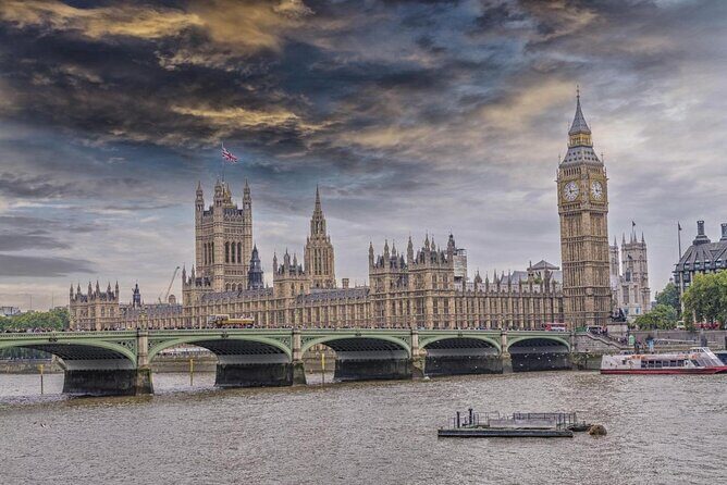 Royal Westminster and Changing of the Guard Tour - What to Expect at Each Stop
