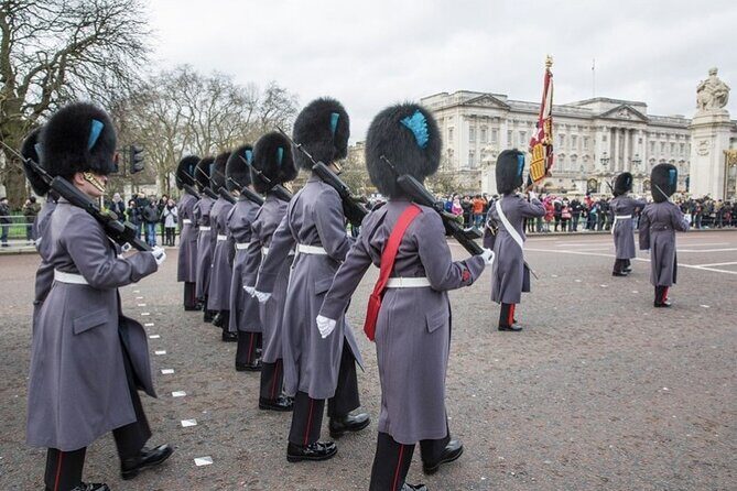 Royal Westminster and Changing of the Guard Tour - FAQ