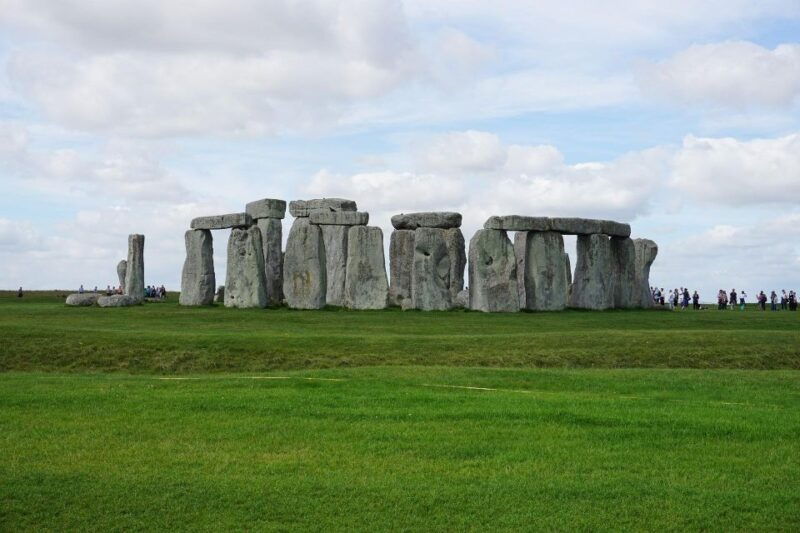 royal-windsor-castle-and-stonehenge-private-tour-with-passes