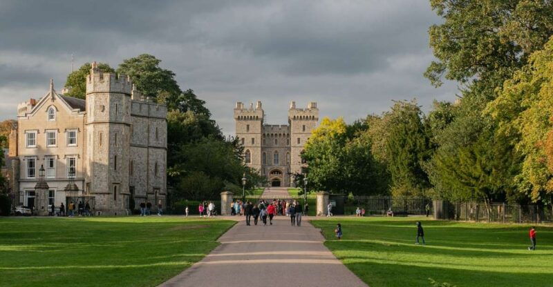 royal-windsor-castle-tour-private-including-tickets
