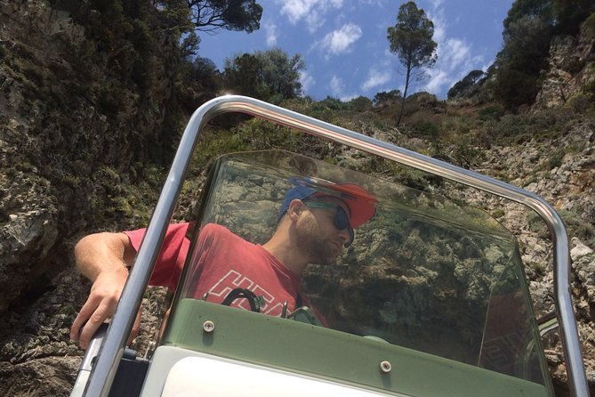 rubber-dinghy-to-rent-joker-boat-coaster-470-40cv-without-license