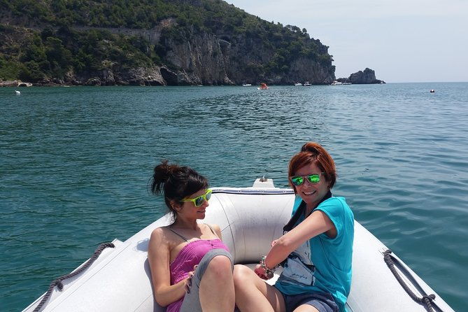 rubber-dinghy-to-rent-joker-boat-coaster-470-40cv-without-license