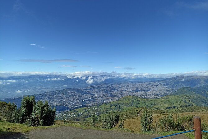 rucu-pichincha-volcano-summit-full-day