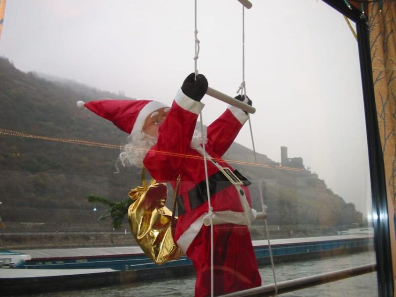 rudesheim-am-rhein-christmas-boat-cruise-on-the-rhine