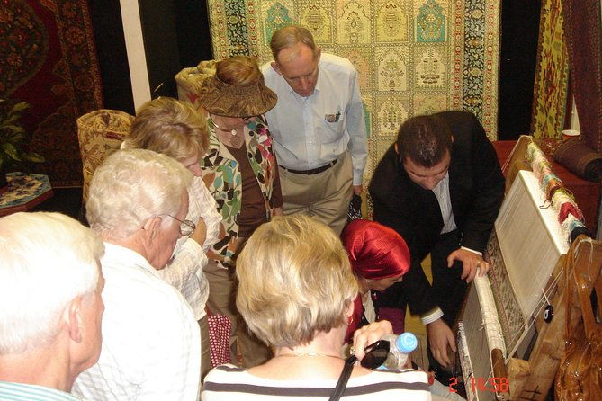 rug-shopping-with-expert-grand-bazaar-private-tour