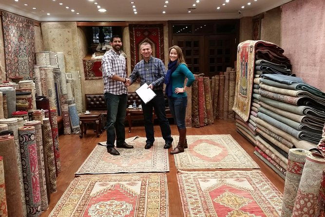 rug-shopping-with-expert-grand-bazaar-private-tour