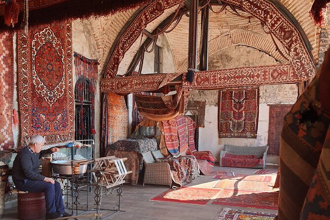 rug-shopping-with-expert-grand-bazaar-private-tour