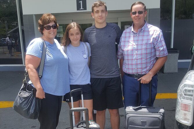 runaway-bay-airport-transfer-2