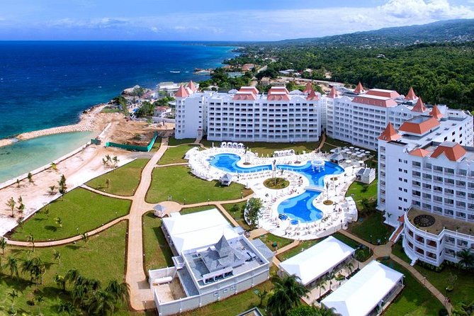 runaway-bay-hotels-private-round-trip-transfers-from-mbj