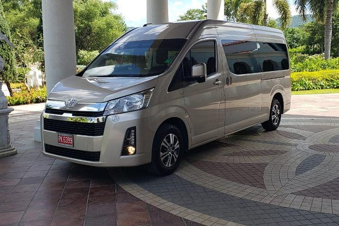 runaway-bay-hotels-transfers-between-montego-bay-airport