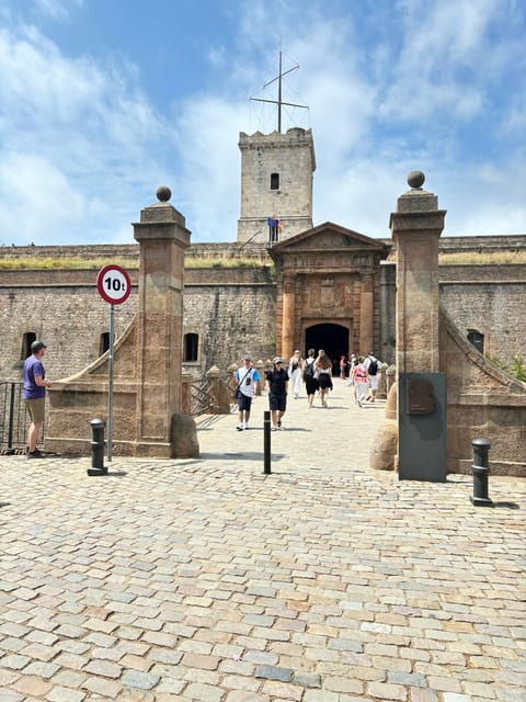 running-tour-keep-fitness-explore-barcelona