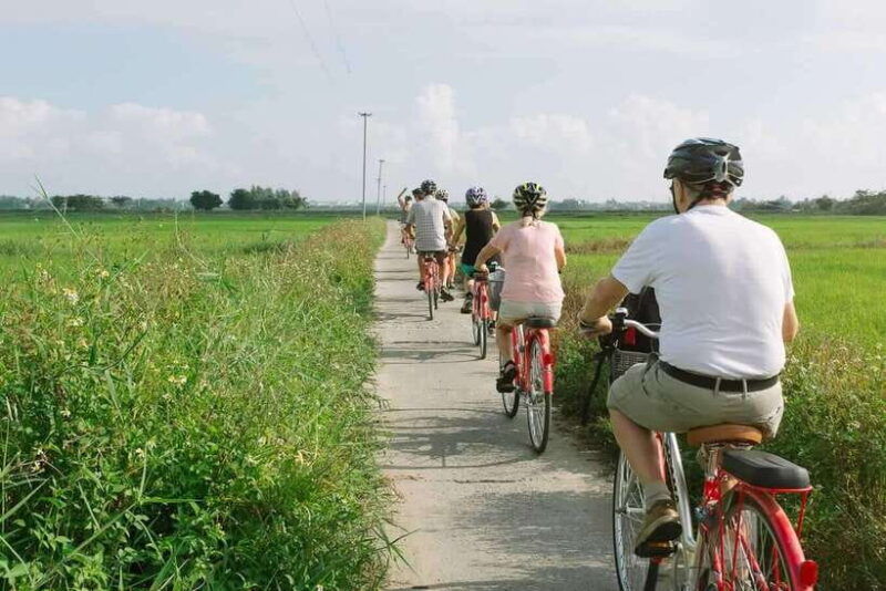 rural-cycle-market-tour-basket-boat-organic-farm-cooking