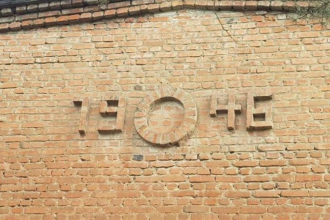 rustavi-back-in-a-ussr-wine-tasting-off-road-to-david-gareji-natlismtsemeli