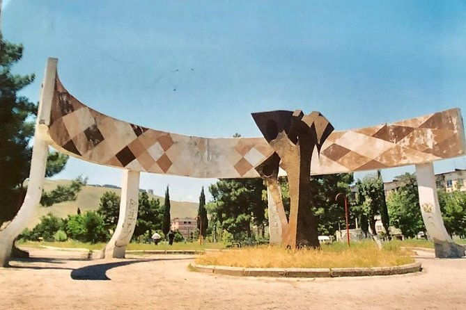 rustavi-back-in-a-ussr-wine-tasting-off-road-to-david-gareji-natlismtsemeli