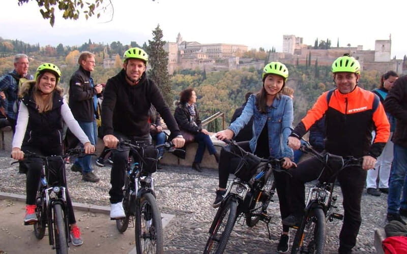 Ruta en Bicicleta Eléctrica por los Encantos del Sacromonte - Suitability and Preparation